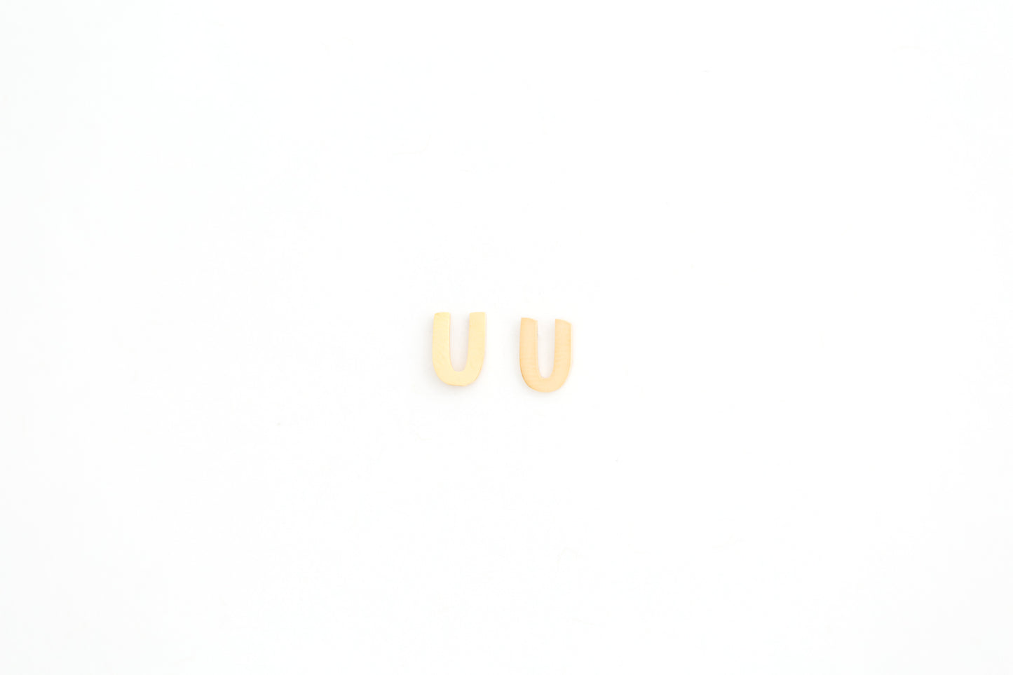 Initial (Single) (4167582416995)